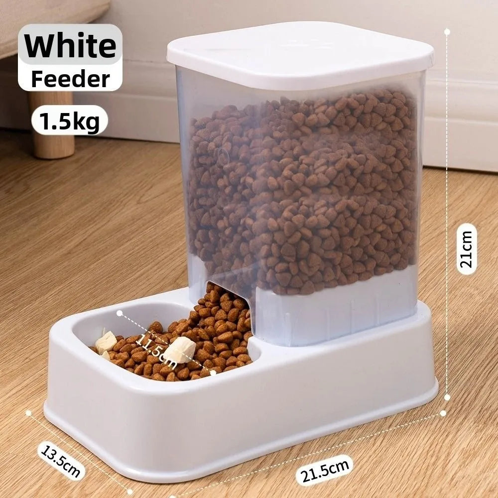 Comedero automático blanco para perros, 1.5kg, con dispensador de comida seca y dimensiones indicadas